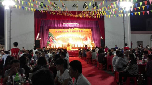 明邦化工走進(jìn)新塘社區(qū)愛心敬老